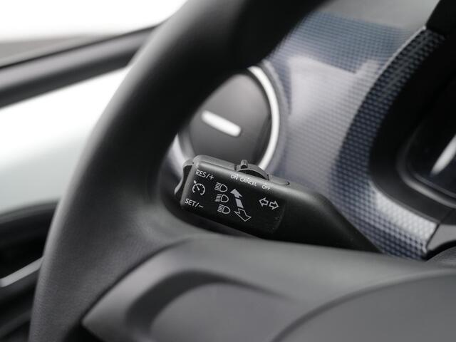 Volkswagen UP! 1.0 65 pk | Achteruitrijcamera | Cruise Control | Navigatie via app verbinding