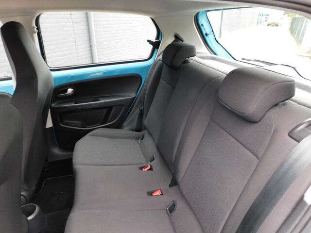 Volkswagen UP! 1.0 BMT move up! TOPSTAAT! BLUETOOTH! AIRCO! 4 SEIZOENEN BANDEN!