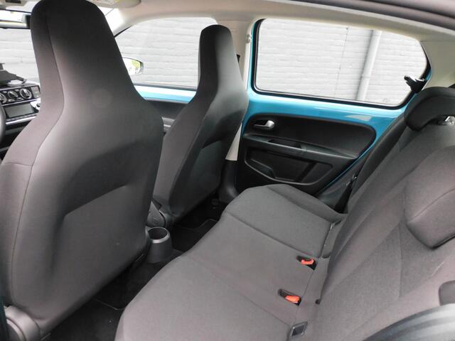 Volkswagen UP! 1.0 BMT move up! TOPSTAAT! BLUETOOTH! AIRCO! 4 SEIZOENEN BANDEN!