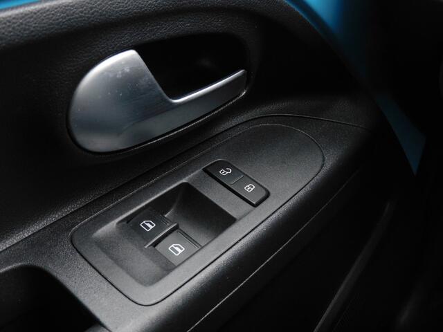 Volkswagen UP! 1.0 BMT move up! TOPSTAAT! BLUETOOTH! AIRCO! 4 SEIZOENEN BANDEN!