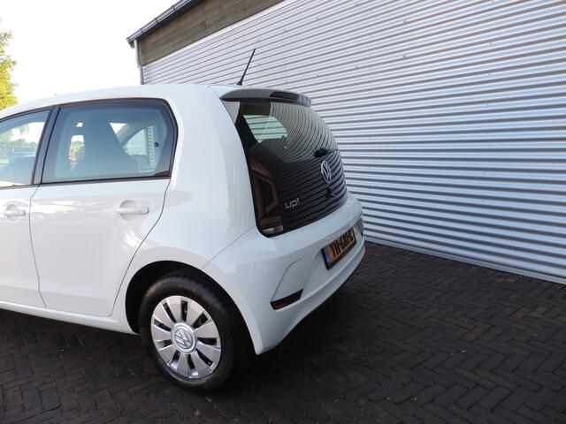 Volkswagen UP! 1.0 BMT move up!