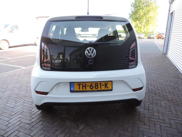 Volkswagen UP! 1.0 BMT move up!