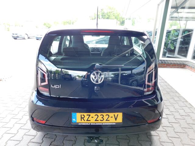 Volkswagen UP! 1.0 60PK AUTOMAAT!! All-in Prijs! Trekhaak!
