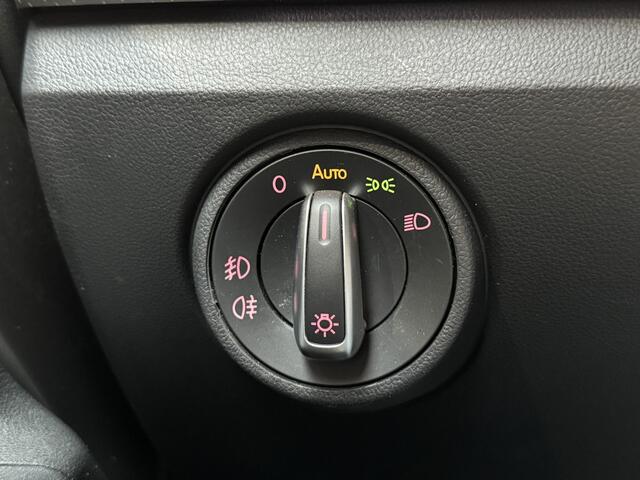 Volkswagen UP! 1.0 BMT high up! | Airco | Cruise | Bluetooth | Parkeerhulp | 15" lmv | 1e eig.