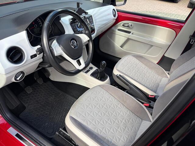 Volkswagen UP! 1.0 TSI 90PK High Up! beats Zeer bijzonder & Mooi!