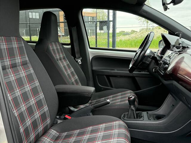 Volkswagen UP! 1.0 TSI GTI | 1e eigenaar | 5 Deurs | Clima | Camera | Volledige historie!! | Nieuwstaat!
