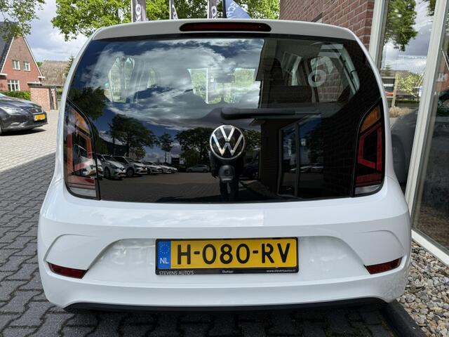 Volkswagen UP! 1.0 NIEUWE APK / NAVI.VIA.APP / AIRCO / RIJKLAAR / INCL GARANTIE