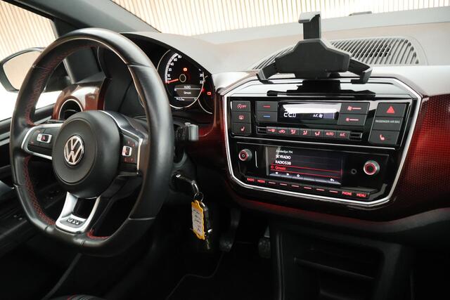 Volkswagen UP! 1.0 TSI 116pk GTI Panoramadak Stoelverwarming Cruise Control Parkeersensoren