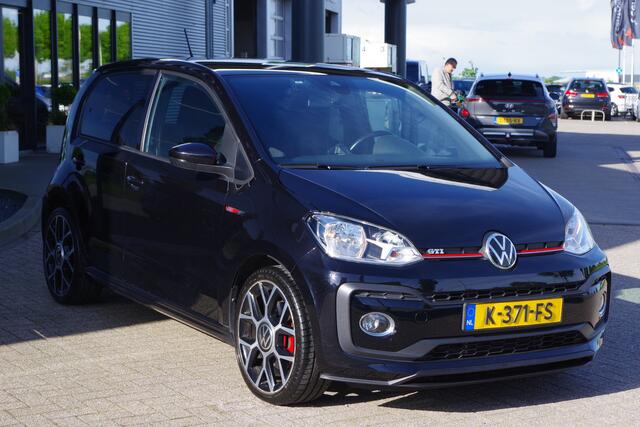 Volkswagen UP! 1.0 TSI 116 PK GTI, Stoelverwarming, Camera, Cruise Control
