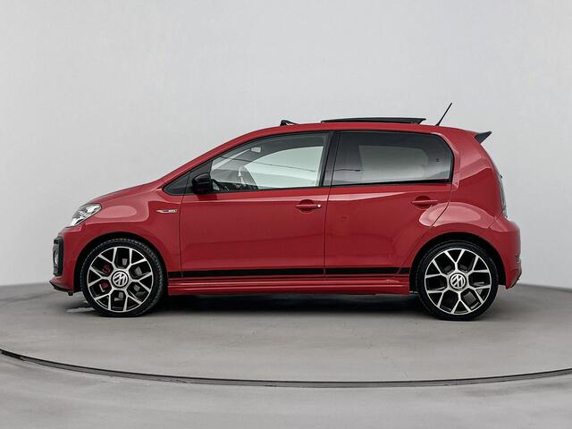 Volkswagen UP! 1.0 TSI GTI 116PK | Schuif-/Kanteldak | Stoelverwarming | BEATS Audio | Climate Control | Achteruitrijcamera | *Tornado Red*
