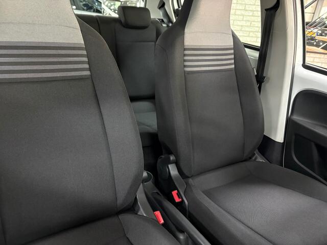 Volkswagen UP! 1.0 Airco NL Auto NAP multimedia LED Rijbaanh.