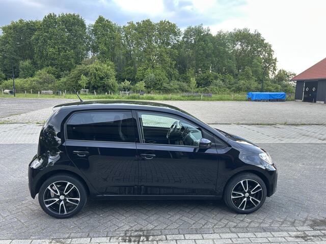 Volkswagen UP! 1.0 BMT move up! Led Airco Cv App Nap