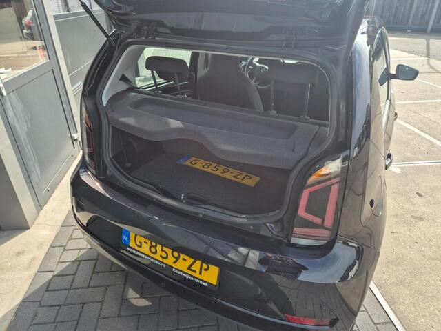 Volkswagen UP! 1.0 BMT move up airco/cv/cruise