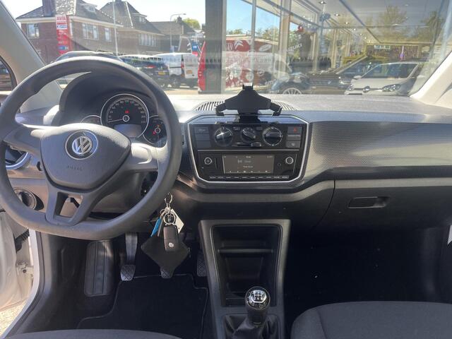 Volkswagen UP! 1.0 BMT move up! 1 ste eigenaar, perfect aantoonbaar onderhouden, airco, 5 deuren.