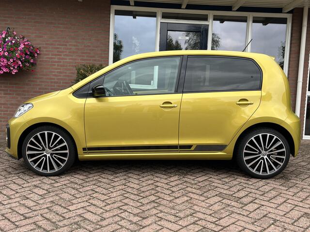 Volkswagen UP! 1.0 TSI BMT high up! | 1e Eig. | A. Camera | Stoelverwarming | 17'' | Dealer onderhouden
