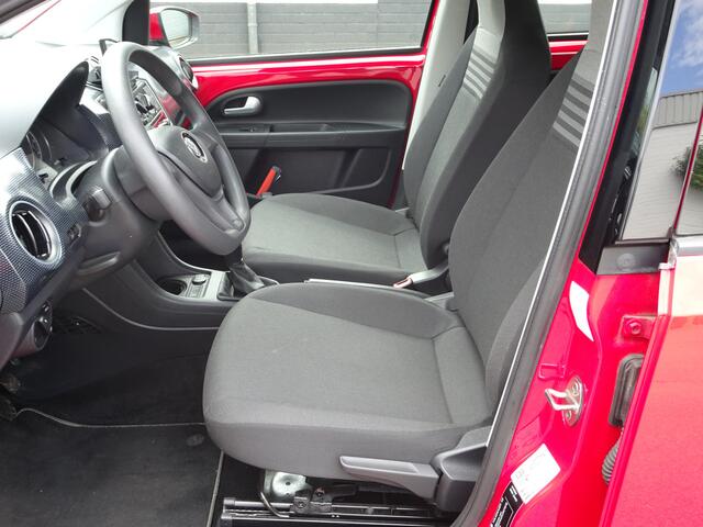Volkswagen UP! 1.0 BMT move up! Airco, elektrische ramen, spiegels, centrale vergrendeling, dab, enz.