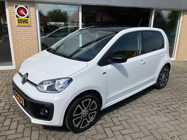 Volkswagen UP! 1.0 high up met R-line pakket!