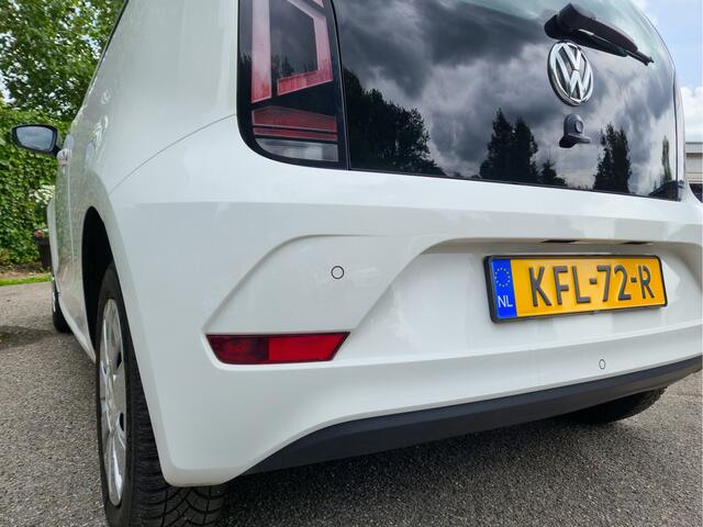 Volkswagen UP! 1.0 BMT take up! | Airco | Parkeersensoren | Bluetooth