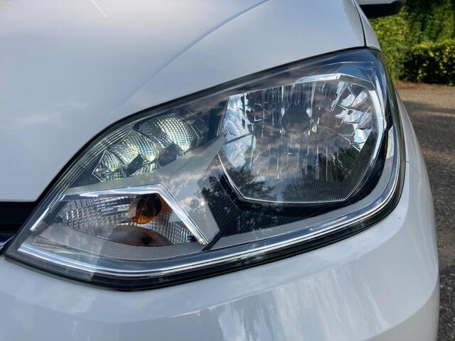 Volkswagen UP! 1.0 BMT move up!