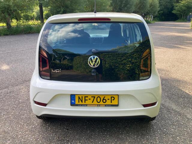 Volkswagen UP! 1.0 BMT move up!