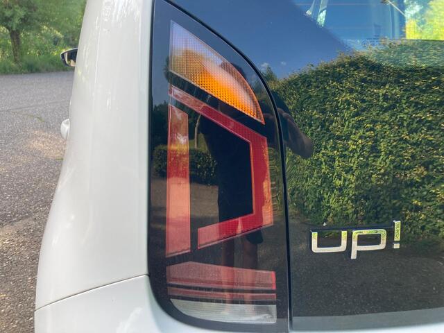 Volkswagen UP! 1.0 BMT move up!