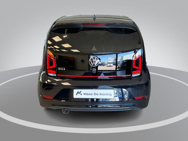 Volkswagen UP! 1.0TSI/115PK GTI · Milltek uitlaat · Camera · Cobra kuipstoelen · Garantie t/m 11-08-2027 of 100.000km