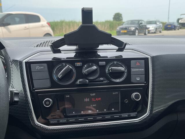 Volkswagen UP! 1.0 BMT move up!