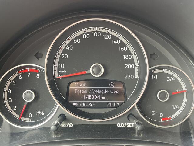 Volkswagen UP! 1.0 BMT move up!