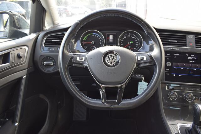 Volkswagen e-Golf E-DITION Adaptive cruise, Climatronic, PDC, Navi