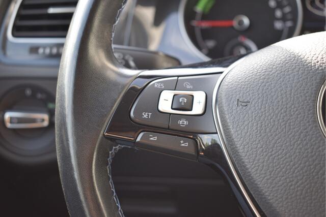 Volkswagen e-Golf E-DITION Adaptive cruise, Climatronic, PDC, Navi