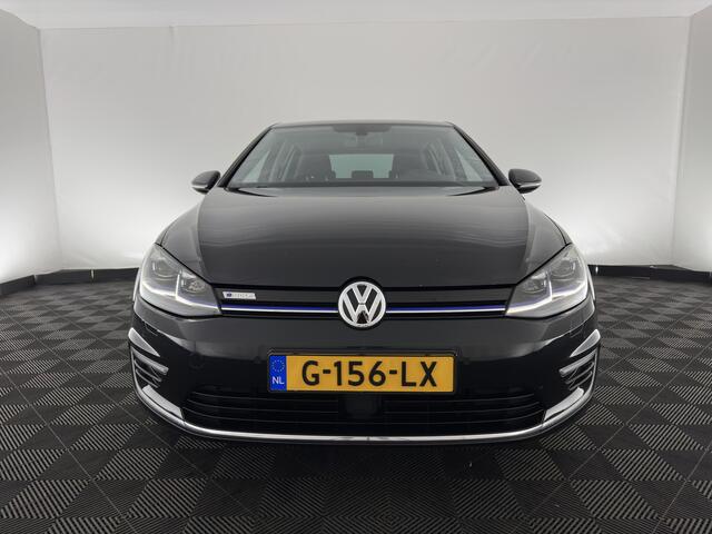 Volkswagen e-Golf E-DITION (INCL.BTW) *HEAT-PUMP | LUXURY-LEATHER | FULL-LED | DIGI-COCKPIT | NAVI-FULLMAP | HEATED-SPORTSEATS | CAMERA | DAB+ | AMBIENT-LIGHT | 16''ALU*