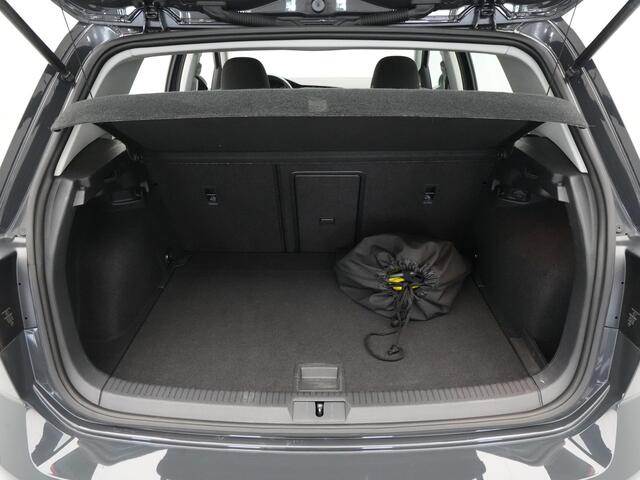 Volkswagen e-Golf 136pk E-DITION Navigatie Camera Acc Pdc Led