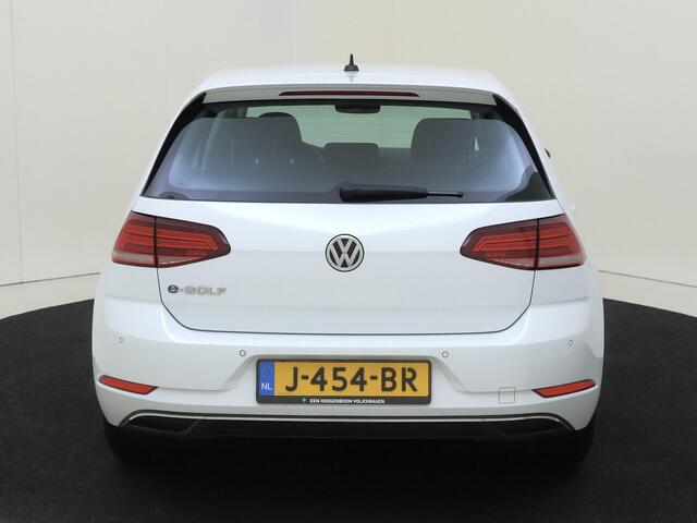 Volkswagen e-Golf E-DITION | Digital cockpit | Navigatie | LED verlichting | Parkeersensoren | Adaptieve cruise control | Climate control | DAB radio |