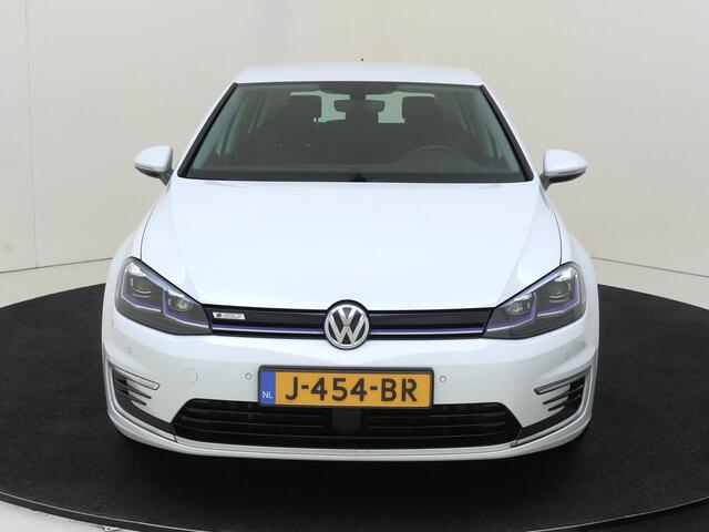 Volkswagen e-Golf E-DITION | Digital cockpit | Navigatie | LED verlichting | Parkeersensoren | Adaptieve cruise control | Climate control | DAB radio |