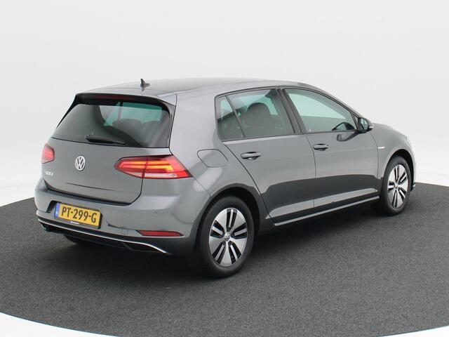 Volkswagen e-Golf 136 Pk Automaat Business Edition | Carplay | Adaptive Cruise | Navigatie | Full LED | Sensoren | Climate Control | 16 Inch | 93.153 Km!!