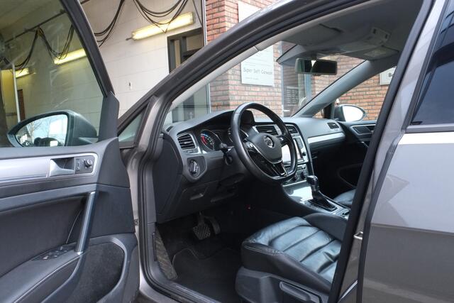 Volkswagen e-Golf Warmtepomp, Leder, ACC, Achteruitrijcamera