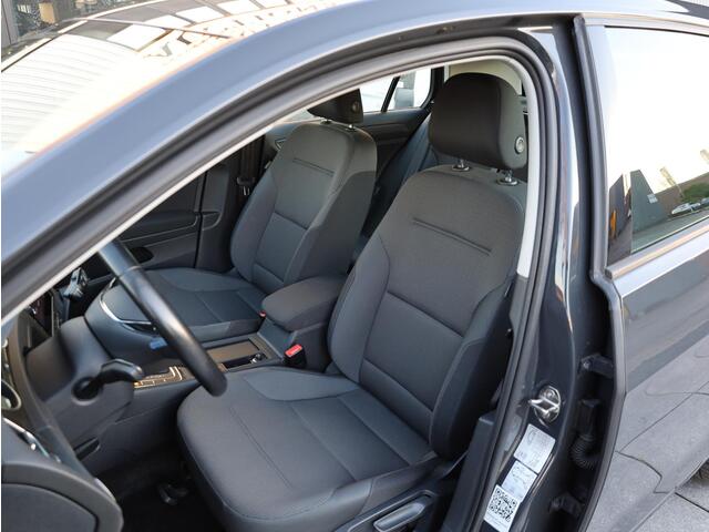 Volkswagen e-Golf E-dition 100KW | Adaptive Cruise | Carplay/Android | LED | CCS |