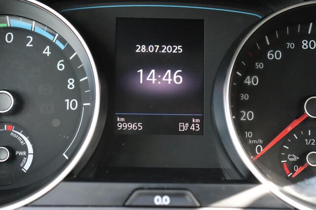 Volkswagen e-Golf 116 PK | SOH 83,6% | NAVI | STOELVERWARMING | PARK PILOT