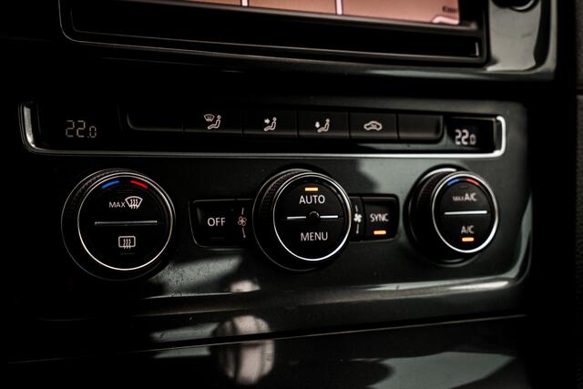 Volkswagen e-Golf 85 Kw 24 kWh | Adap. Cruise | Carplay | Org. NL | LED | PDC | Voorruitverwarming