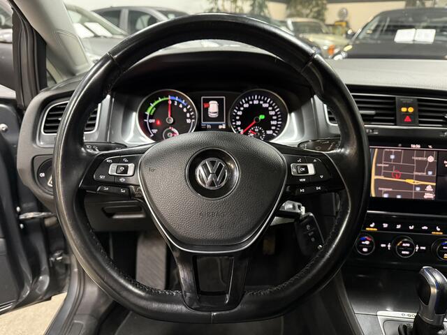 Volkswagen e-Golf e-Golf // Leer // Cruise adaptief