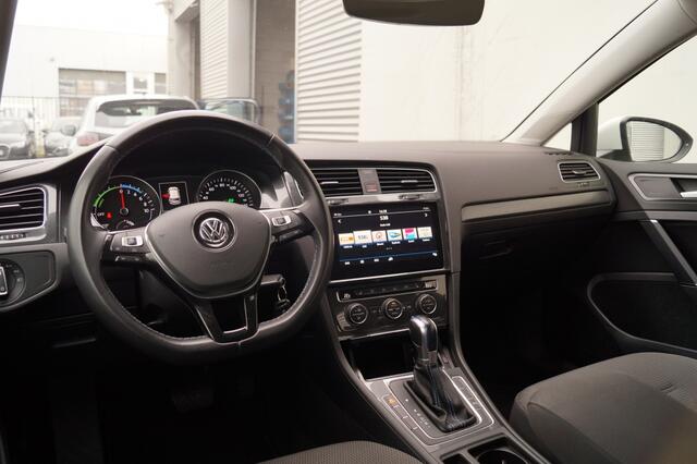 Volkswagen e-Golf 136pk Automaat -NAVI-ACC-LED-ECC-PDC-