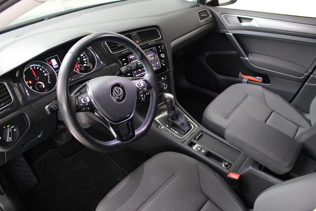 Volkswagen e-Golf E-DITION Navigatie | Warmtepomp | Adaptieve Cruisecontrol | Climate Control