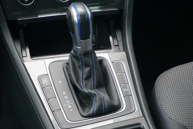 Volkswagen e-Golf e-Golf Camera | Adapt cruise | ECC *All in prijs*