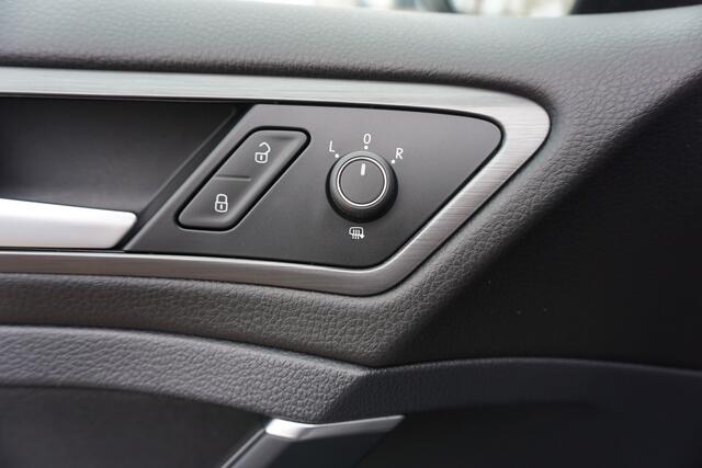 Volkswagen e-Golf e-Golf Camera | Adapt cruise | ECC *All in prijs*