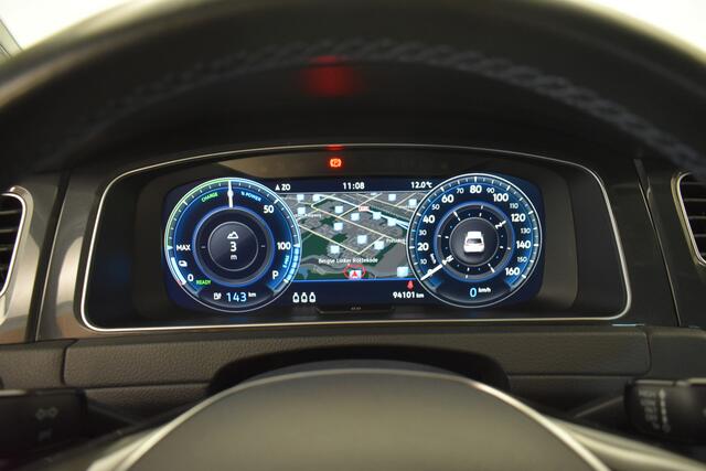 Volkswagen e-Golf 100KW 136PK SOH 100% Camera Warmtepomp Virtual Disc Pro Groot Navi Dodeh detectie