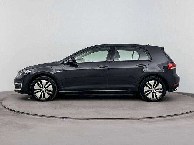 Volkswagen e-Golf E-DITION | SOH 96.4% | Achteruitrij camera | Navigatie | Adaptive cruise | Elektrische ramen |