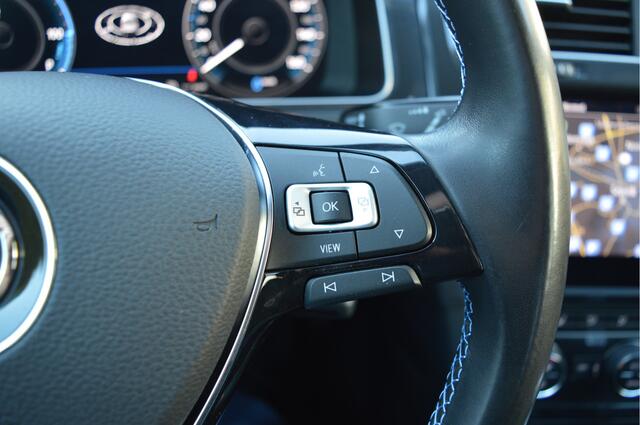 Volkswagen e-Golf E-DITION Warmtepomp / SOH 92% / Addapt. Cruise / Apple,android