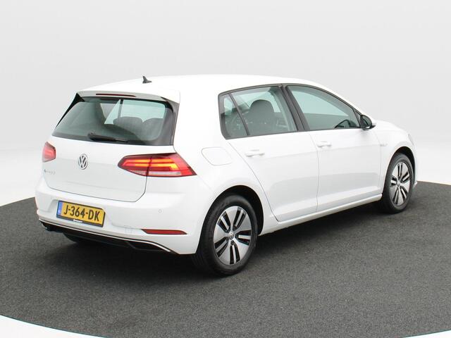 Volkswagen e-Golf E-DITION 136 Pk | Full LED | Parkeersensoren | Climatronic | Adaptive Cruise | Keyless | Navigatie | 16 Inch