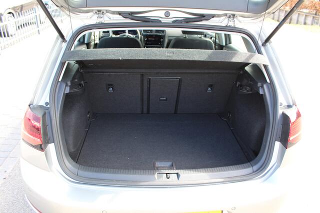 Volkswagen e-Golf SoH 94.3% | Android auto/Apple carplay | Origineel NL