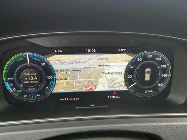 Volkswagen e-Golf E-DITION / AUTOMAAT/ SOH 91%/ DIGITAL DASH/ NAVI/ CLIMATE/ CRUISE/ PARK. SENSOREN/ 16"LMV